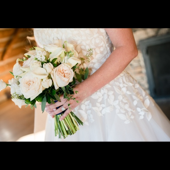 Wedding dress, Isabelle Armstrong - Picture 9 of 10